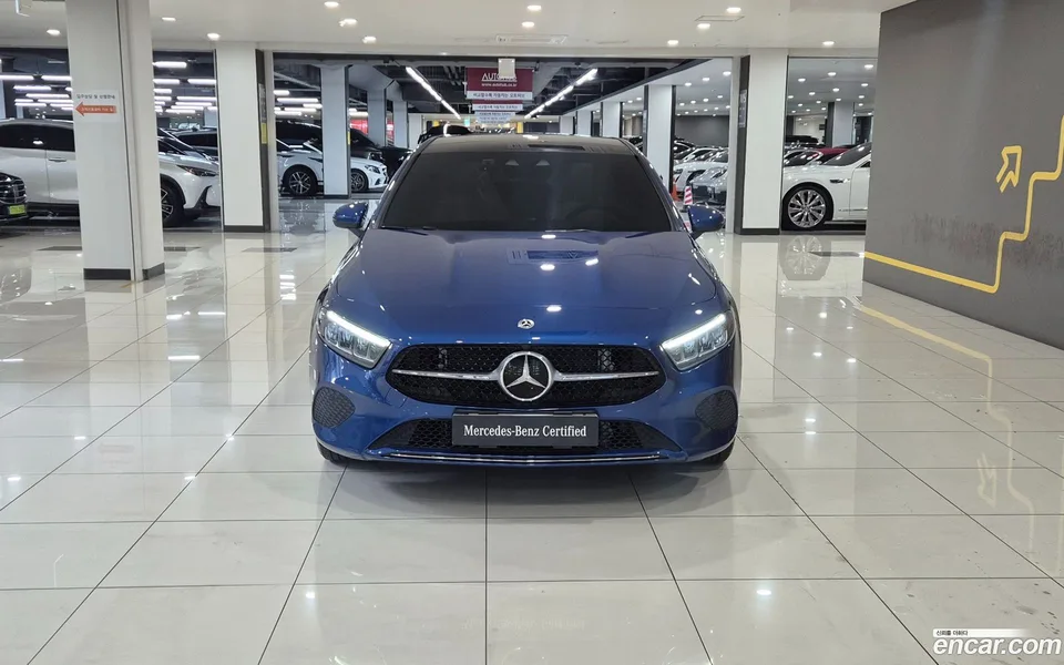 Mercedes-Benz A-Class A220 2024 — миниатюра 3