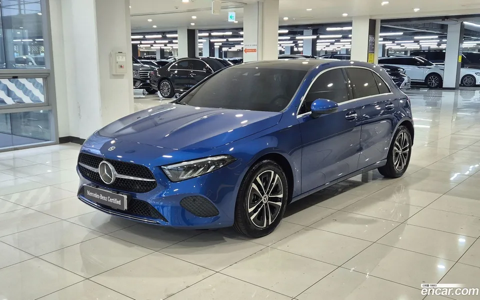 Mercedes-Benz A-Class A220 2024 — фото 1, купить с доставкой в Москву
