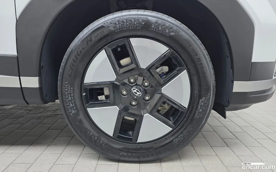 Hyundai SantaFe HEV 1.6 2WD 2023 — миниатюра 5