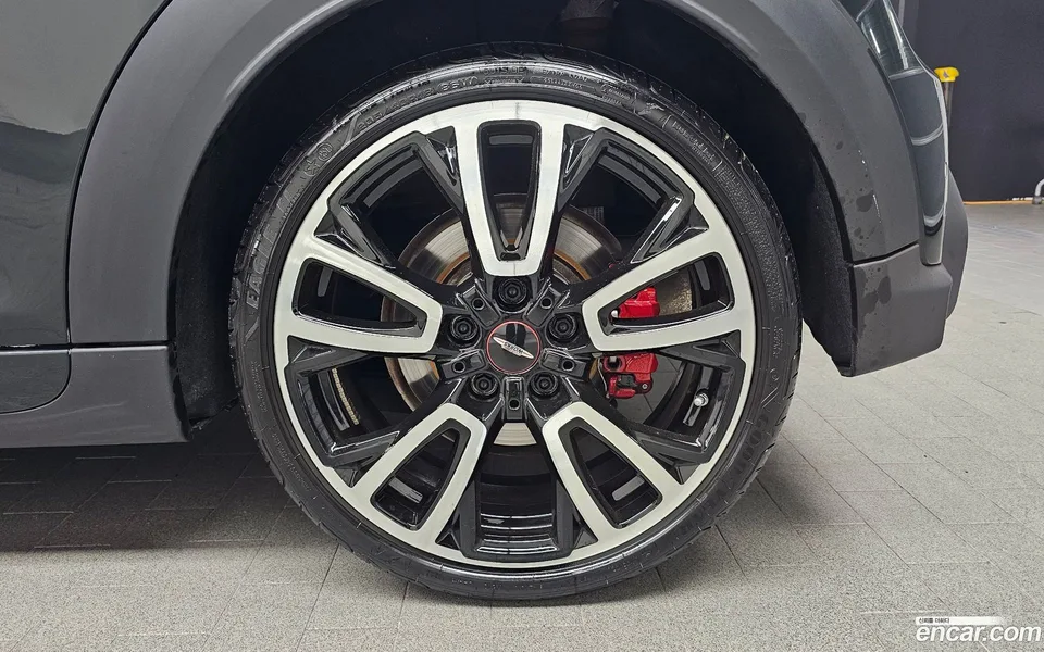 MINI Cooper S JCW 2023 — миниатюра 2