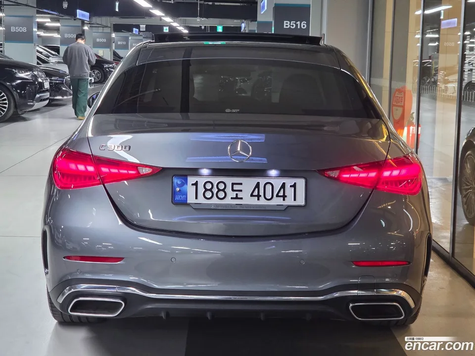 Mercedes-Benz C-Class C300 AMG Line 2022 — thumbnail 2