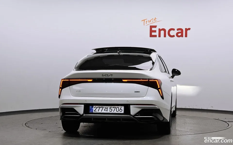 Kia K5 Hybrid 2023 — миниатюра 4