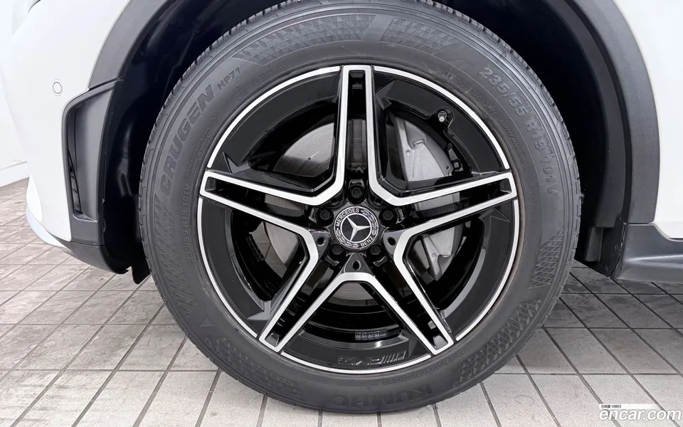 Mercedes-Benz GLC-Class GLC300 4MATIC 2023 — миниатюра 2