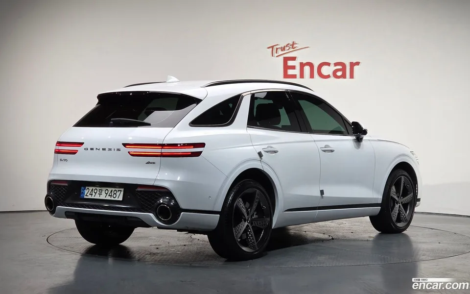 Genesis GV70 2.5T AWD 2022 — миниатюра 2