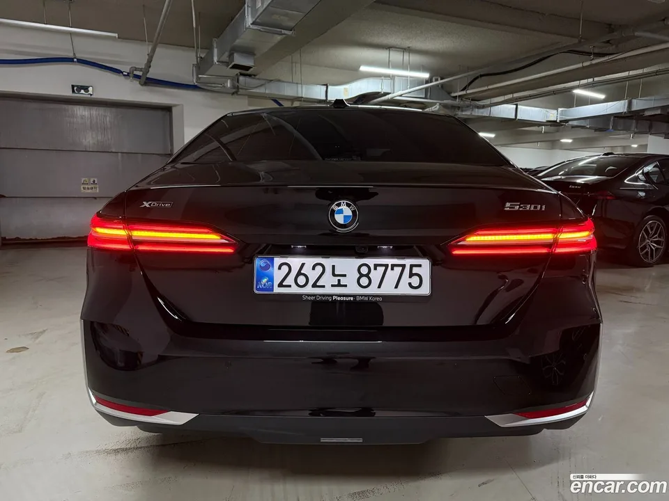 BMW 5 Series 530i xDrive 2025 — миниатюра 2