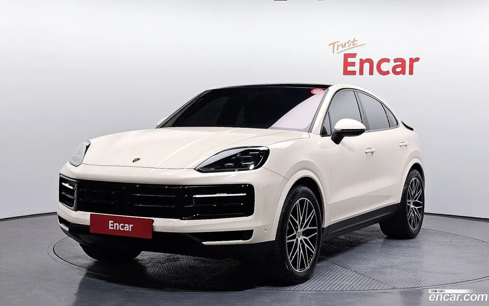 Porsche Cayenne 3.0 2024 — фото 1, купить с доставкой в Москву