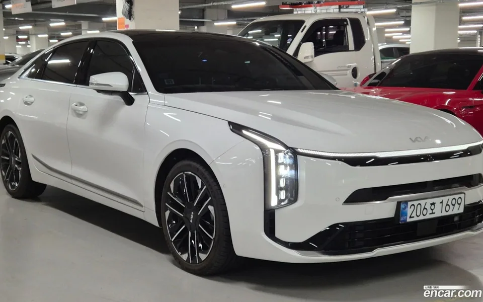 Kia K8 Hybrid 2025 — миниатюра 3