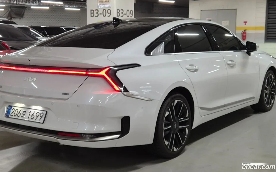 Kia K8 Hybrid 2025 — миниатюра 4