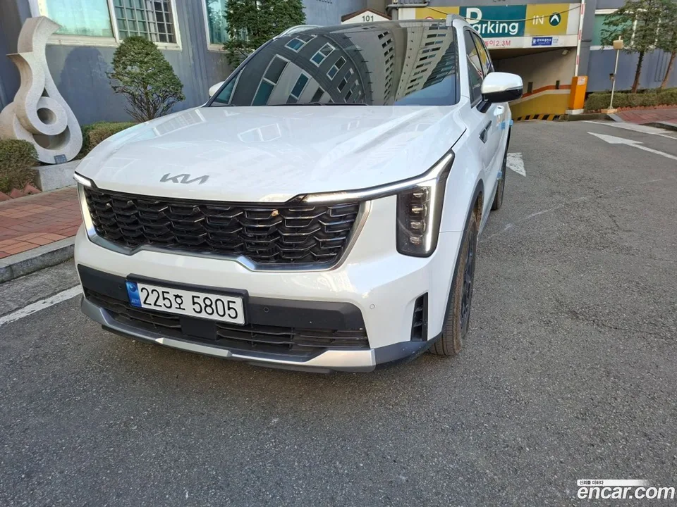 Kia Sorento HEV 1.6 2WD 2025 — фото 1, купить с доставкой в Москву