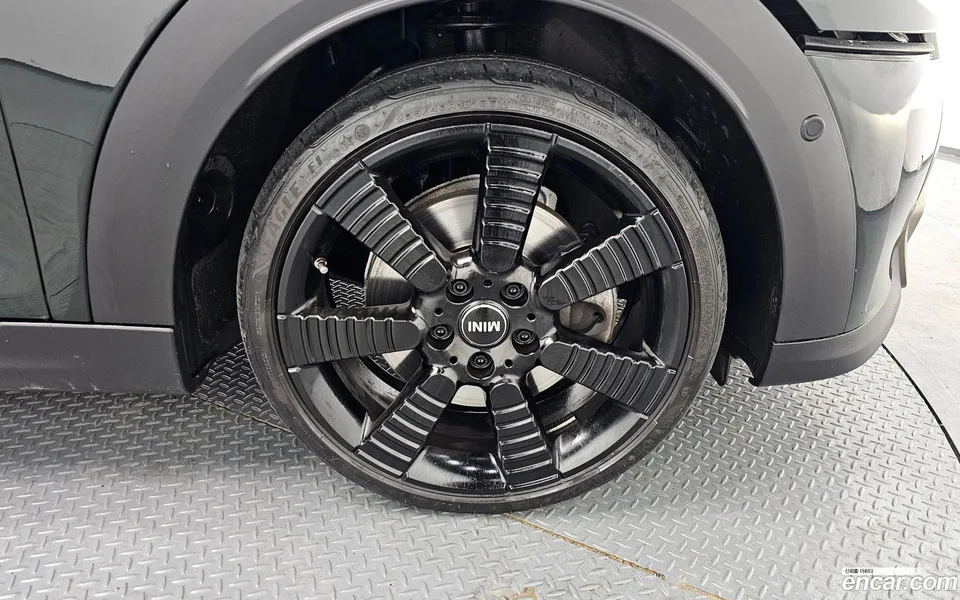 MINI Cooper S 5 2022 — миниатюра 2