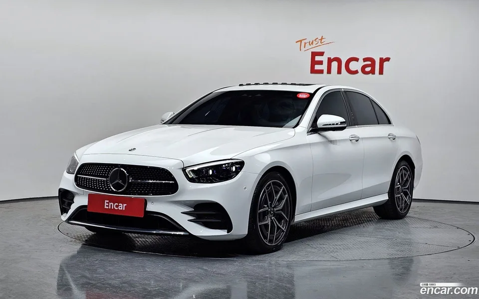 Mercedes-Benz E-Class E220d 4MATIC AMG Line 2022 — фото 1, купить с доставкой в Москву