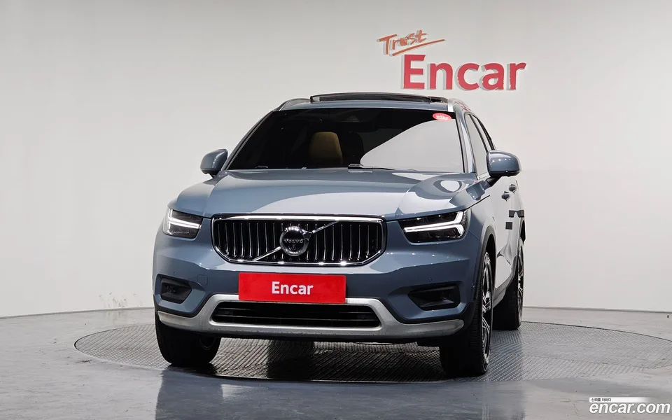 Volvo XC40 B4 2022 — миниатюра 3
