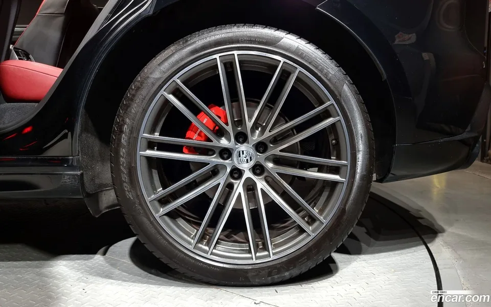 Porsche Macan 2.9 S 2023 — миниатюра 5