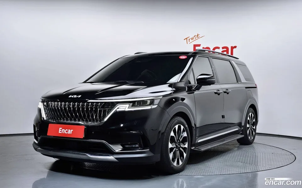 Kia Carnival 9 2022 — фото 1, купить с доставкой в Москву