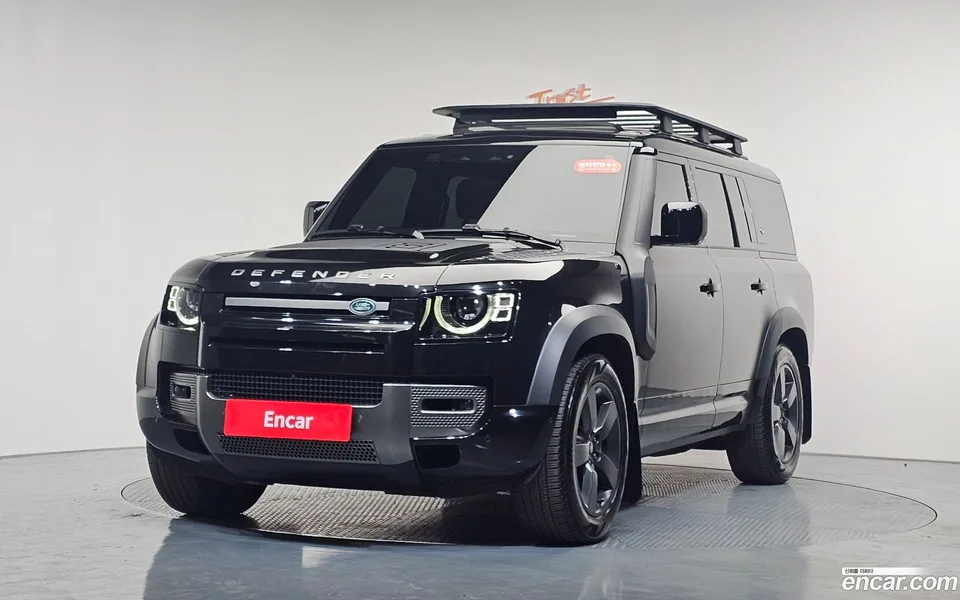 Land Rover Defender 130 D300 X- HSE 2024 — фото 1, купить с доставкой в Москву