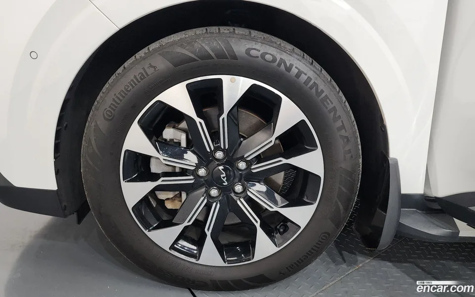 Kia Carnival 7 2022 — thumbnail 5