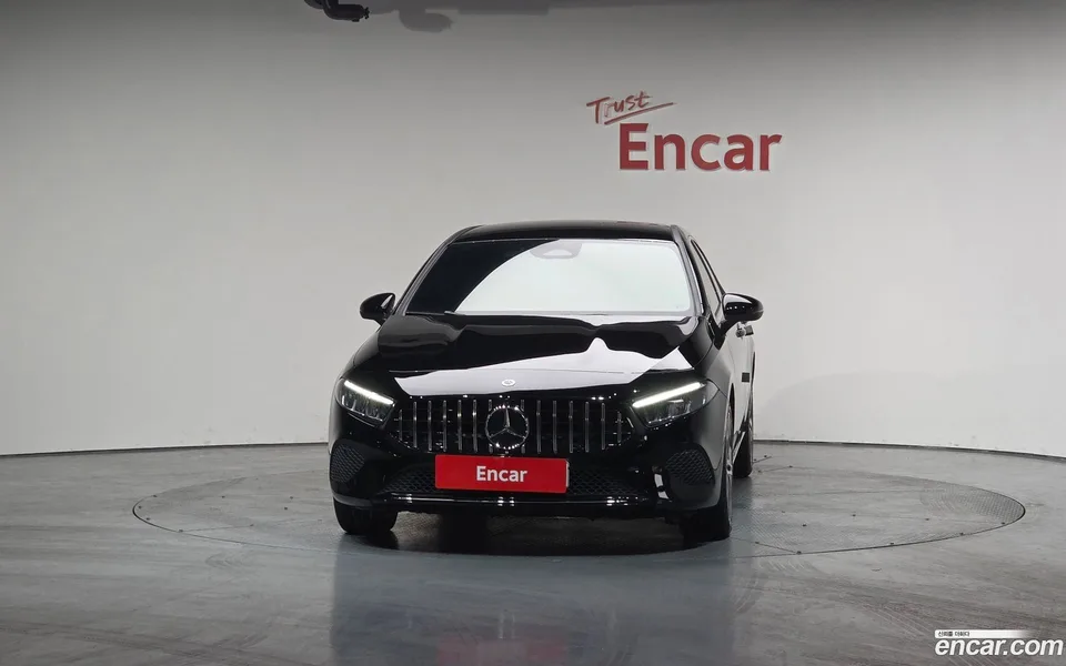 Mercedes-Benz A-Class A220 2025 — миниатюра 3