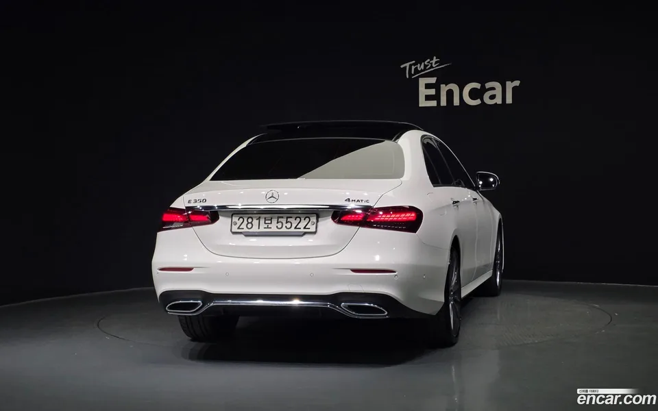 Mercedes-Benz E-Class E350 4MATIC AMG Line 2022 — миниатюра 4