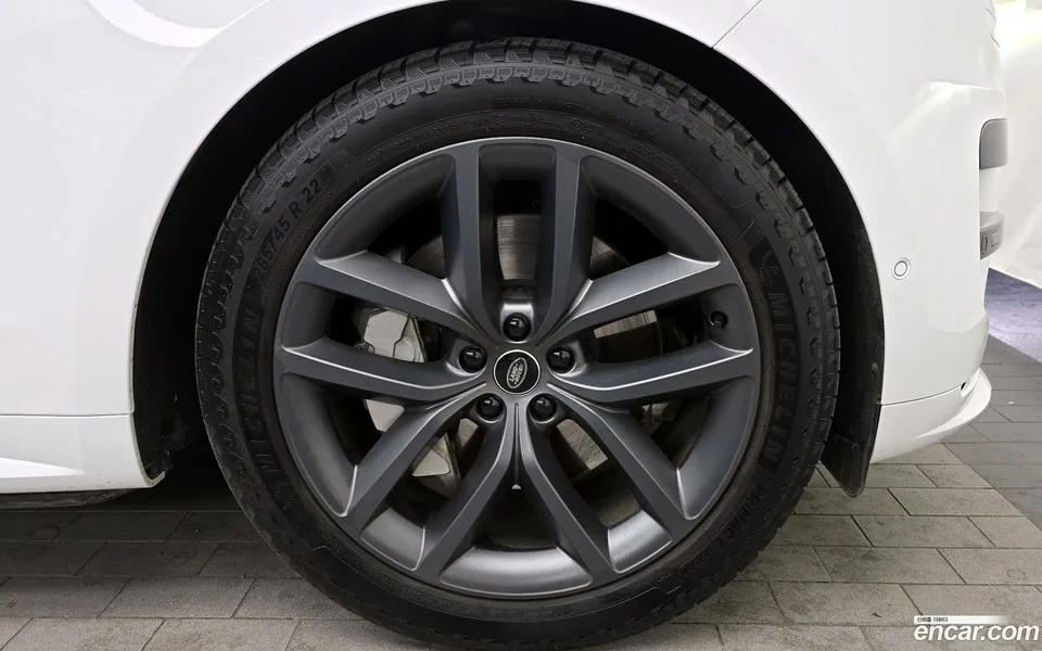 Land Rover Range Rover Sport P550E HSE 2025 — миниатюра 2
