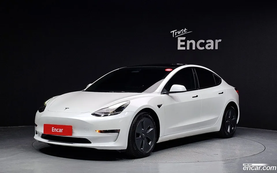 Tesla Model 3 RWD 2022 — фото 1, купить с доставкой в Москву