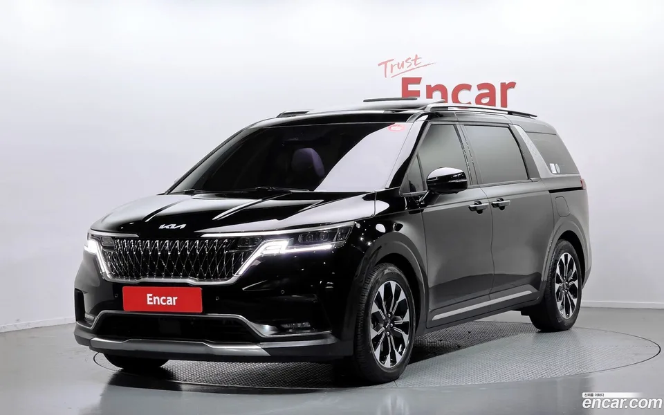 Kia Carnival 9 2022 — фото 1, купить с доставкой в Москву