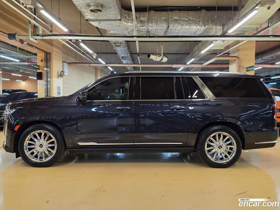 Cadillac Escalade 6.2 ESV 2023 — миниатюра 2