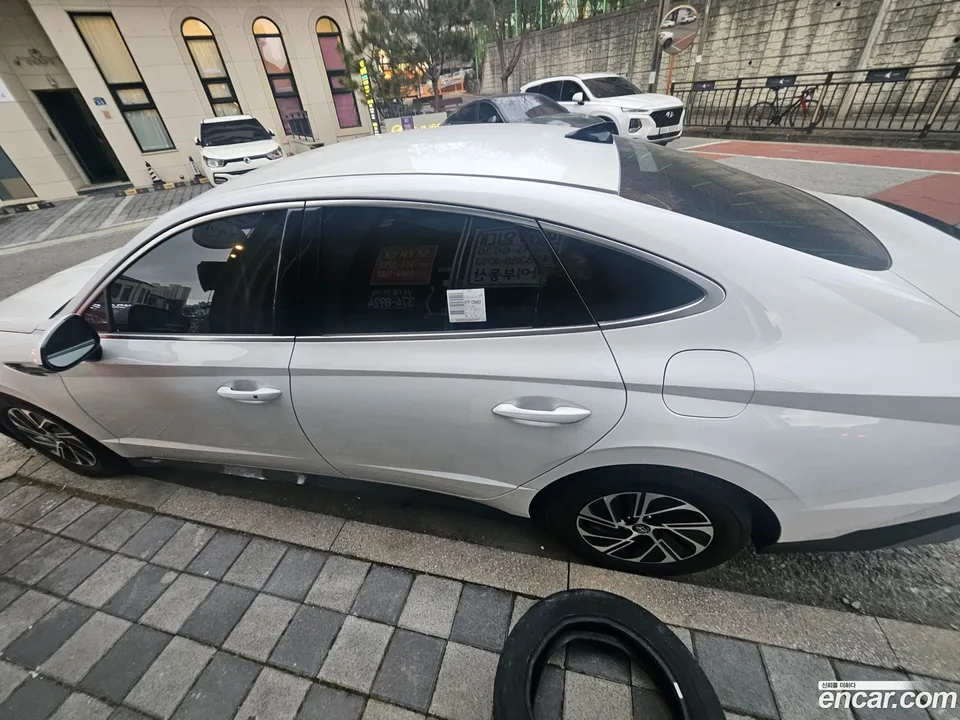 Hyundai Sonata The Edge Hybrid 2025 — миниатюра 2