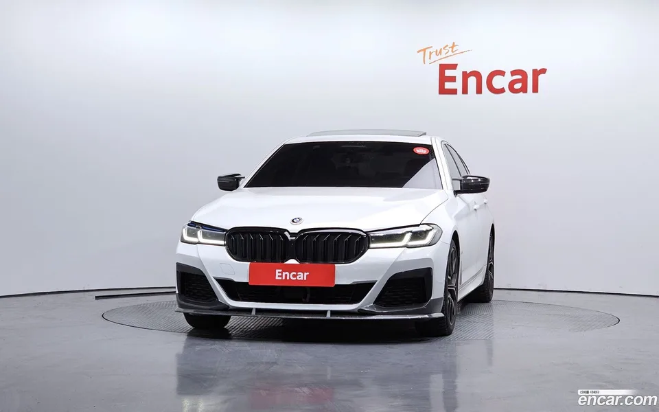 BMW 5 Series 530i M 2022 — миниатюра 3