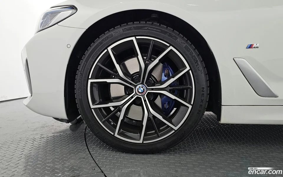 BMW 5 Series 530i M 2022 — миниатюра 5