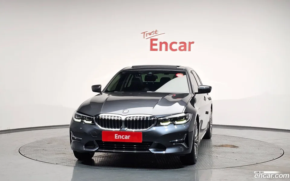 BMW 3 Series 320e 2022 — миниатюра 3