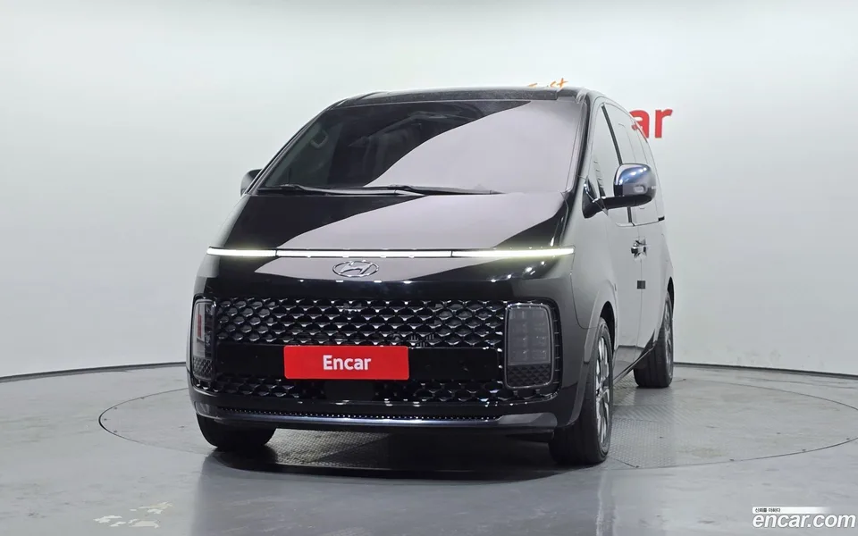 Hyundai Staria 4WD 9 2023 — миниатюра 3