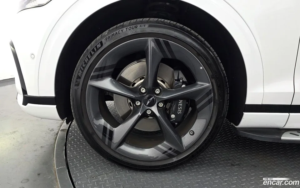 Genesis GV70 2.5T AWD 2024 — миниатюра 2