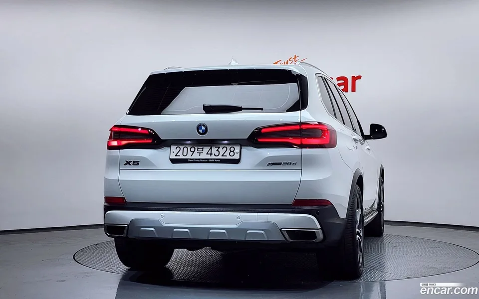 BMW X5 xDrive 30d xLine 2022 — миниатюра 4