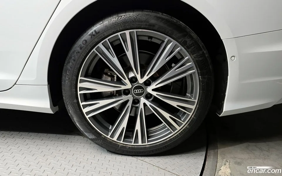 Audi A6 45 TFSI 2023 — миниатюра 2
