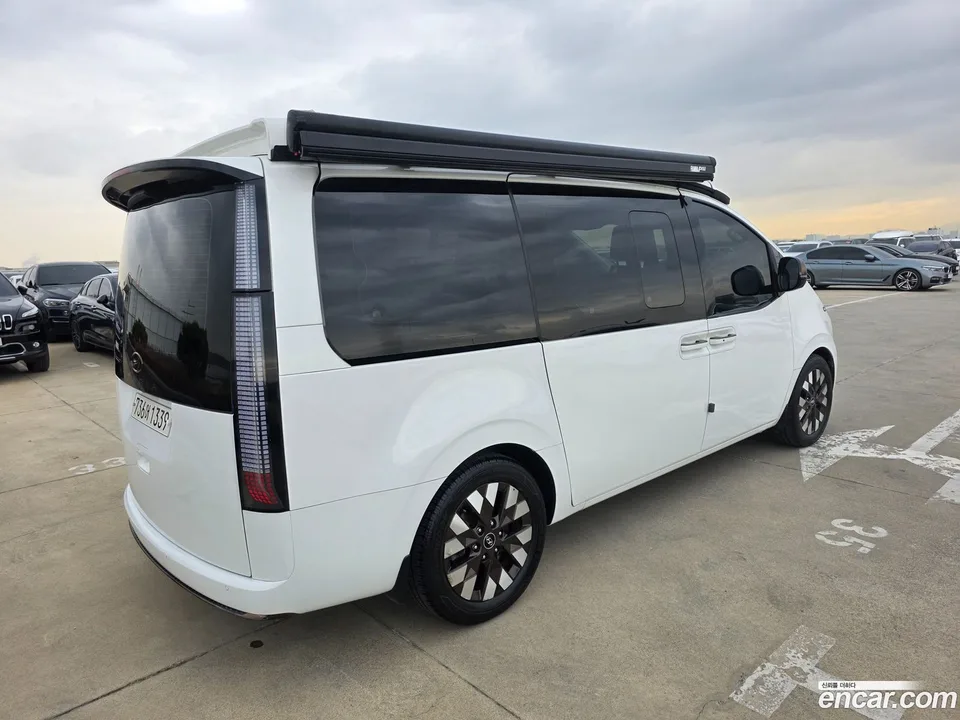 Hyundai Staria 4WD 2023 — миниатюра 5