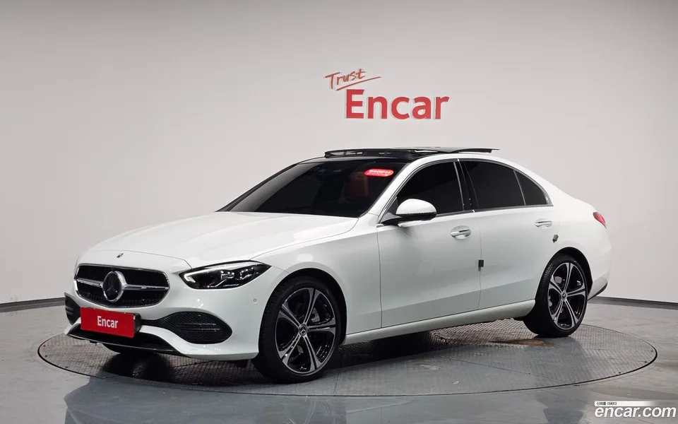 Mercedes-Benz C-Class C300 4MATIC 2023 — фото 1, купить с доставкой в Москву