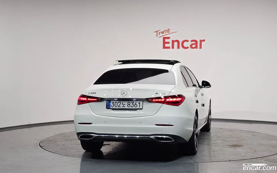 Mercedes-Benz C-Class C300 4MATIC 2023 — миниатюра 4