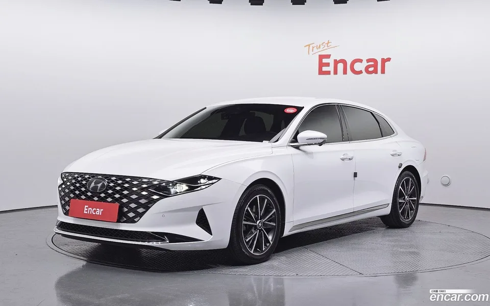 Hyundai Grandeur IG 2.5 2022 — фото 1, купить с доставкой в Москву