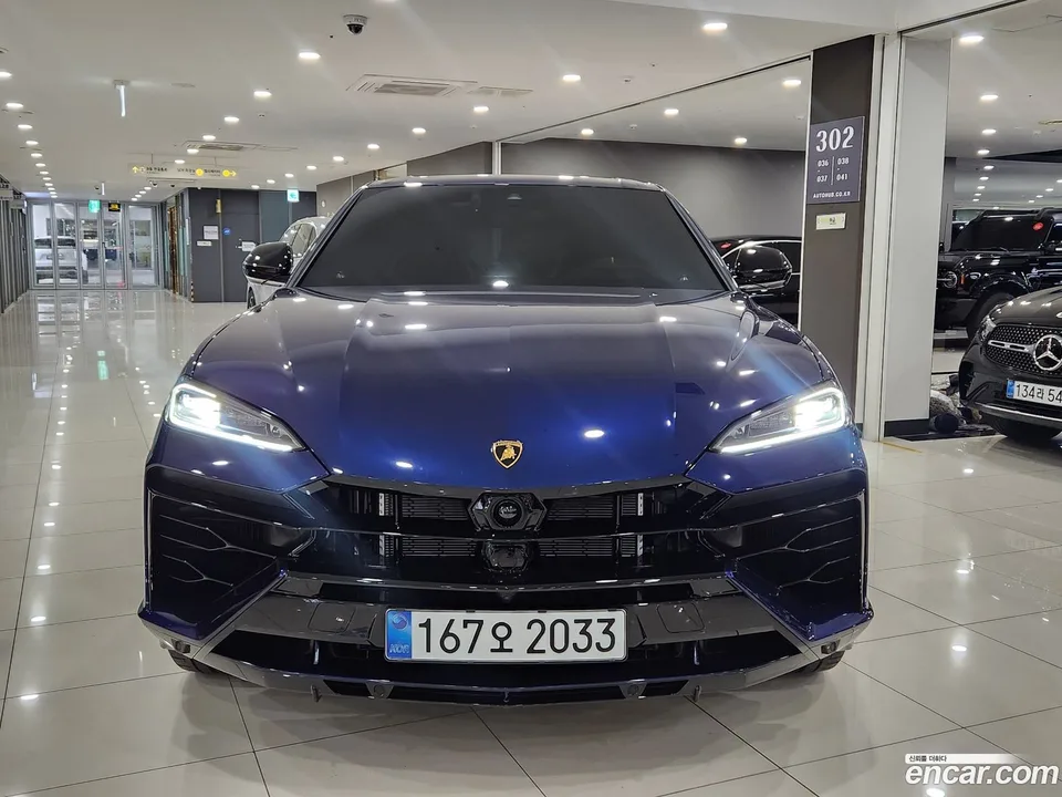 Lamborghini Urus 4.0 V8 SE 2025 — миниатюра 3