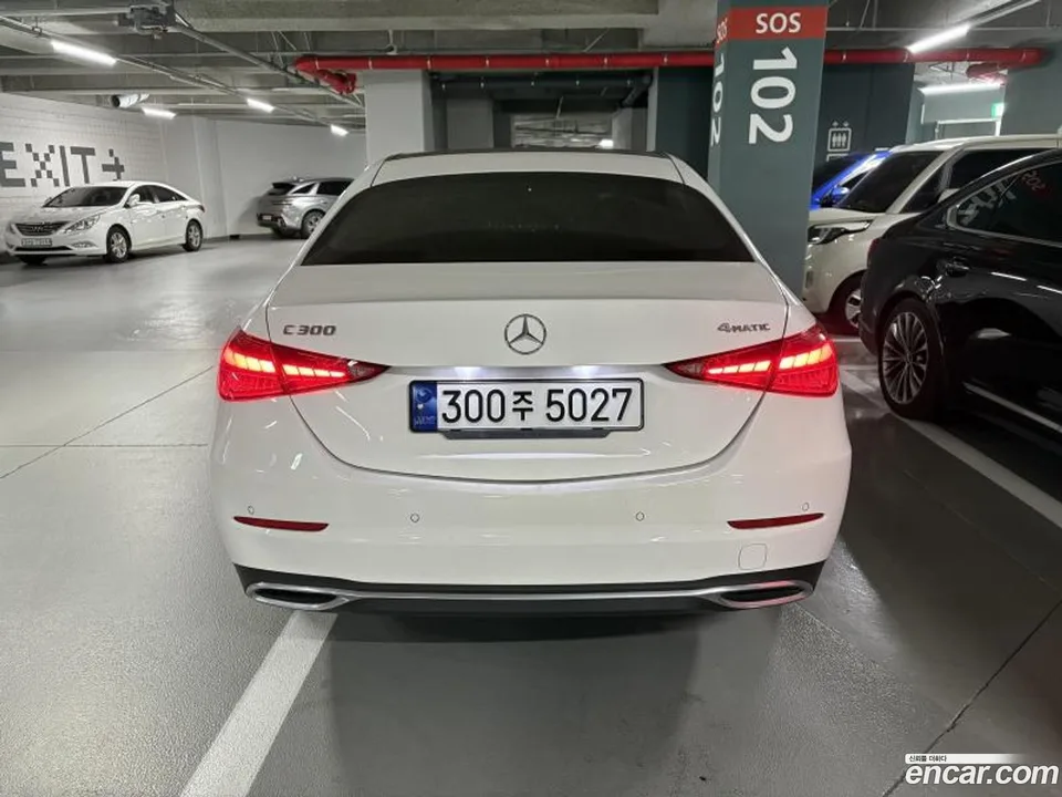 Mercedes-Benz C-Class C300 4MATIC 2023 — миниатюра 3