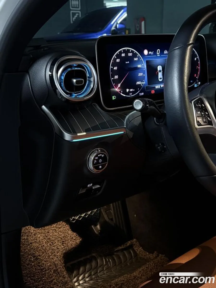 Mercedes-Benz C-Class C300 4MATIC 2023 — миниатюра 5