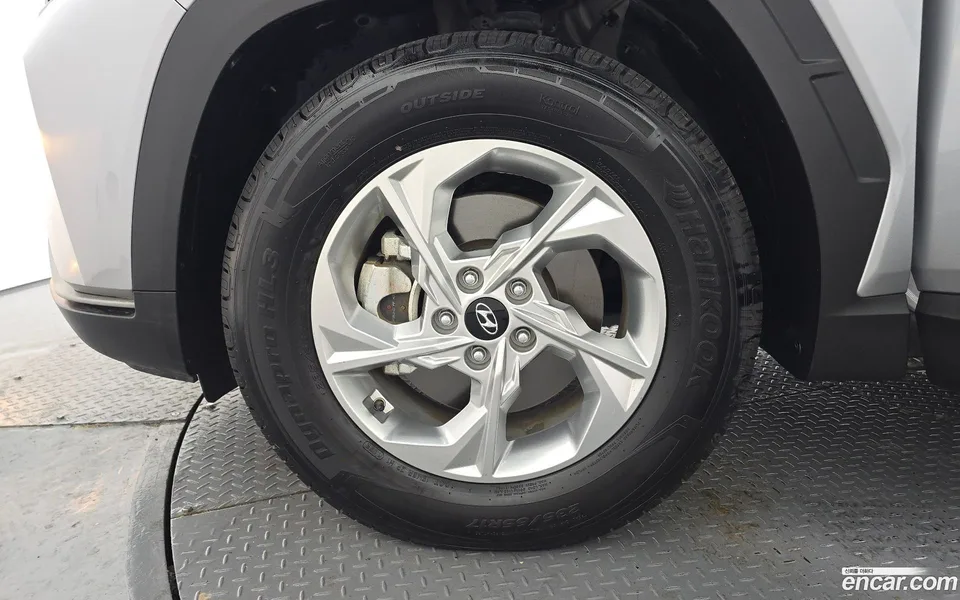 Hyundai Tucson 2.0 2WD 2022 — миниатюра 2