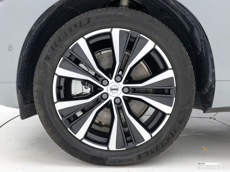 Volvo XC60 B6 2024 — миниатюра 5