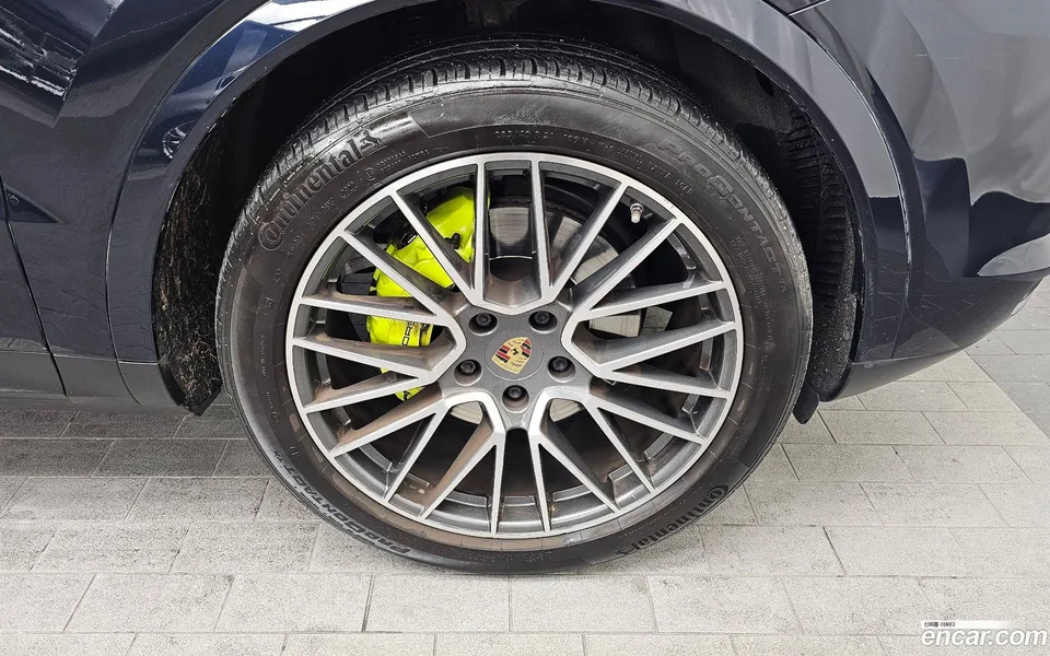 Porsche Cayenne 3.0 E- 2022 — миниатюра 5