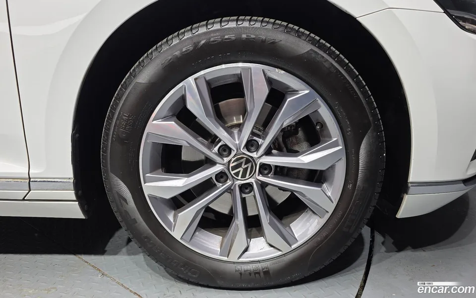 Volkswagen Passat GT 2.0 TDI 2022 — миниатюра 2