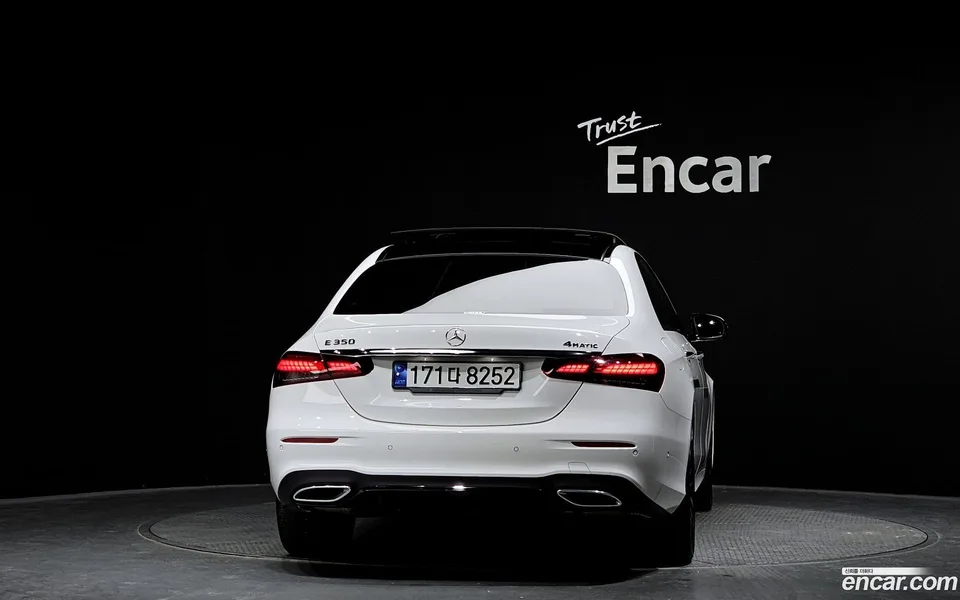 Mercedes-Benz E-Class E350 4MATIC AMG Line 2023 — миниатюра 4