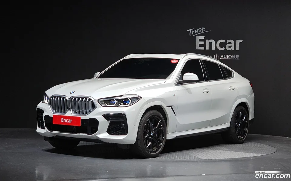 BMW X6 xDrive30d M 2023 — фото 1, купить с доставкой в Москву