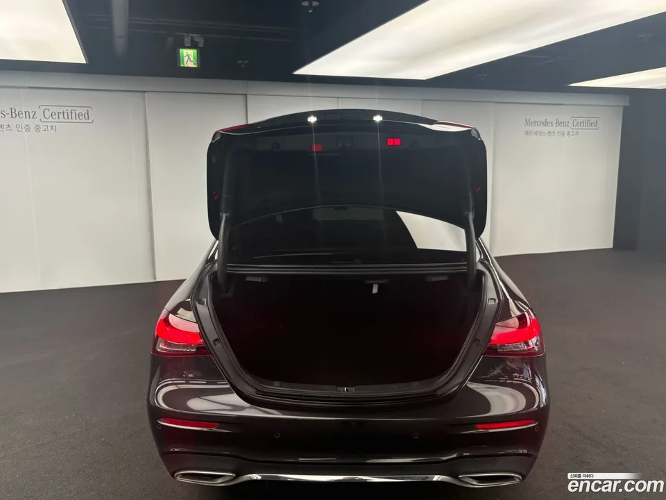 Mercedes-Benz E-Class E350 4MATIC AMG Line 2022 — миниатюра 5