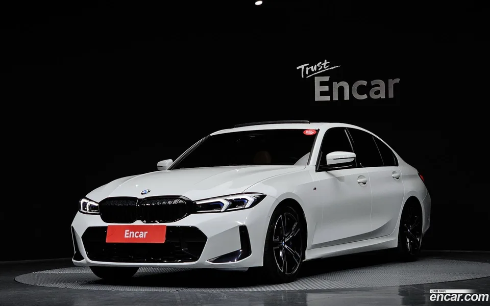 BMW 3 Series 320i M 2023 — фото 1, купить с доставкой в Москву