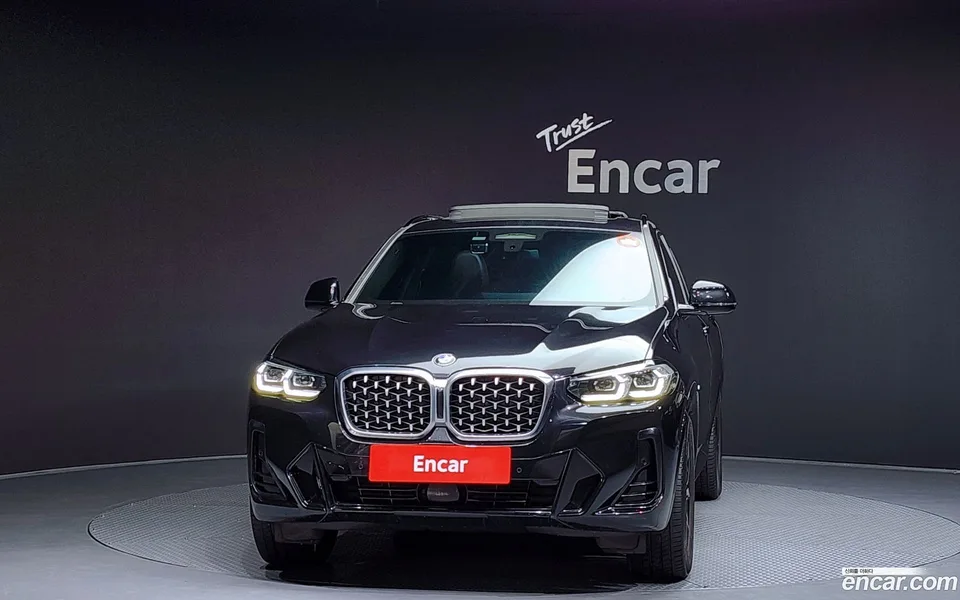 BMW X4 xDrive20i M 2022 — миниатюра 3